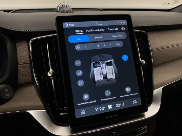 Volvo XC90 B5 AWD AUT BRIGHT PLUS na operativní leasing