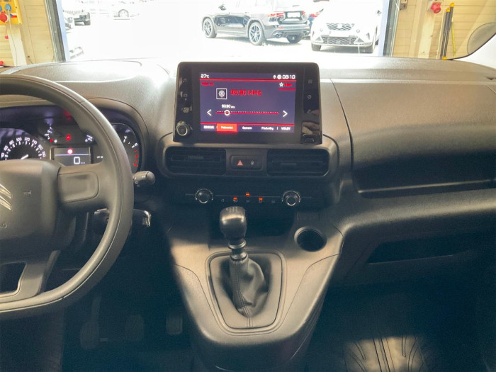 Renault Captur 1,3 TCe 140 Techno EDC na operativní leasing