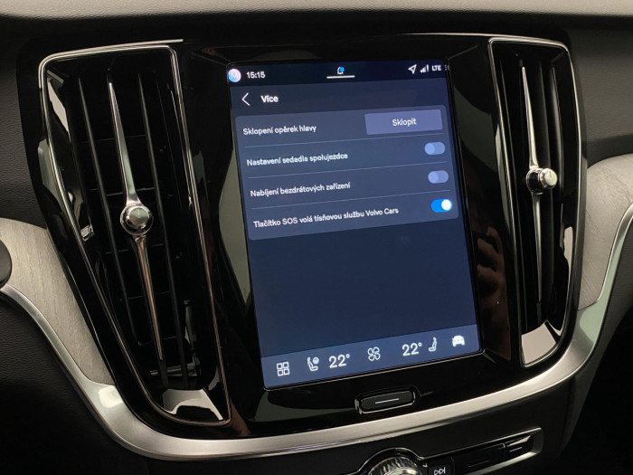 Volvo V60 B4 AUT BRIGHT PLUS na operativní leasing