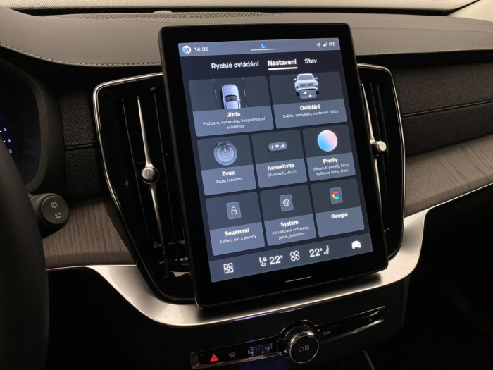 Volvo XC90 B5 AWD AUT BRIGHT PLUS na operativní leasing