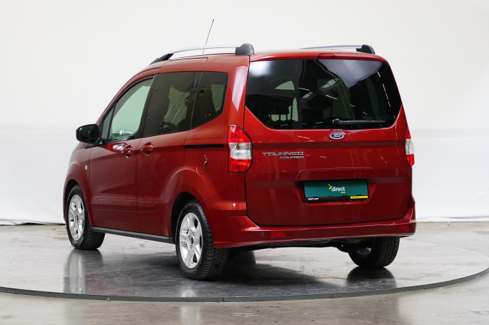 Ford Tourneo Courier 1.5 TDCi 74 kW Trend na operativní leasing