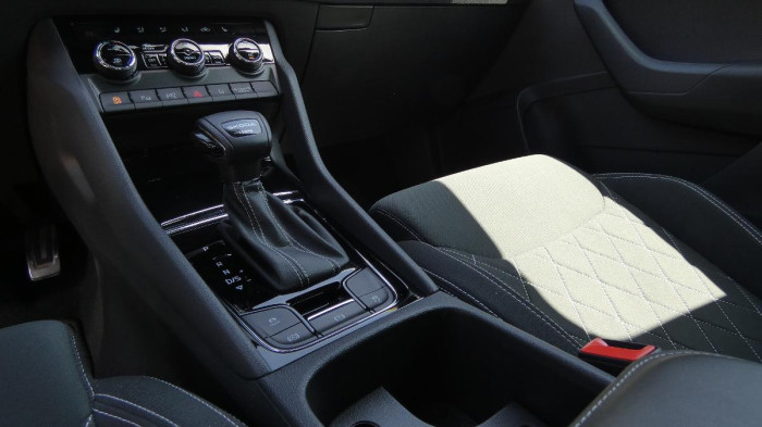 Škoda Karoq 2.0TDI 110kW Sportline 4x4 DSG na operativní leasing