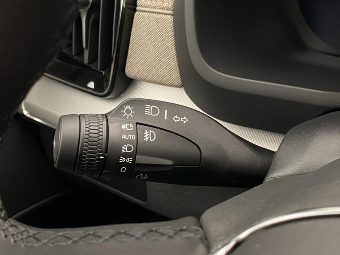 Volvo XC90 B5 AWD AUT CORE 7míst na operativní leasing