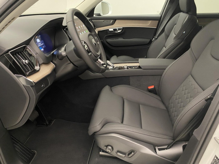 Volvo XC90 B5 AWD AUT BRIGHT PLUS 7míst na operativní leasing