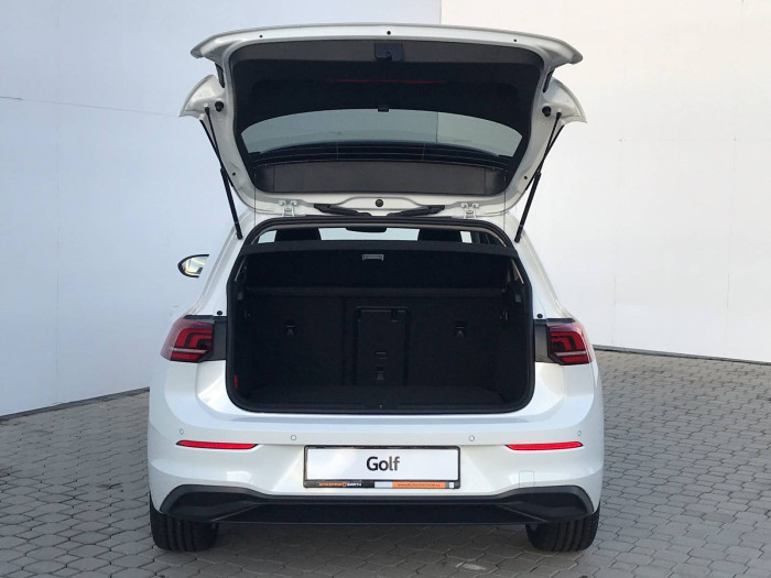 Volkswagen Golf People 7DSG mHEV 1,5eTSI / 110kW na operativní leasing