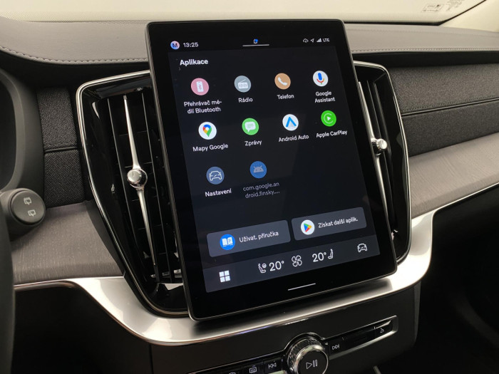 Volvo XC90 B5 AWD AUT DARK PLUS 7míst na operativní leasing