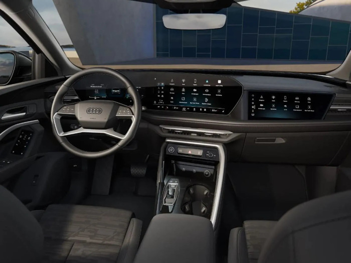 Audi Q5 Sportback S line 2.0 TFSI 150 kW Benzín 4x4 Automatická převodovka na operativní leasing