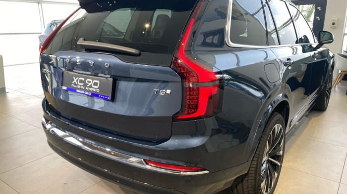 Volvo XC90 PLUS BRIGHT, T8 AWD, 184+115 kW / 250+156 HP na operativní leasing