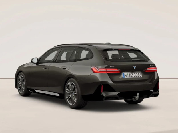 BMW 5 3.0 540d Xdrive At Touring na operativní leasing