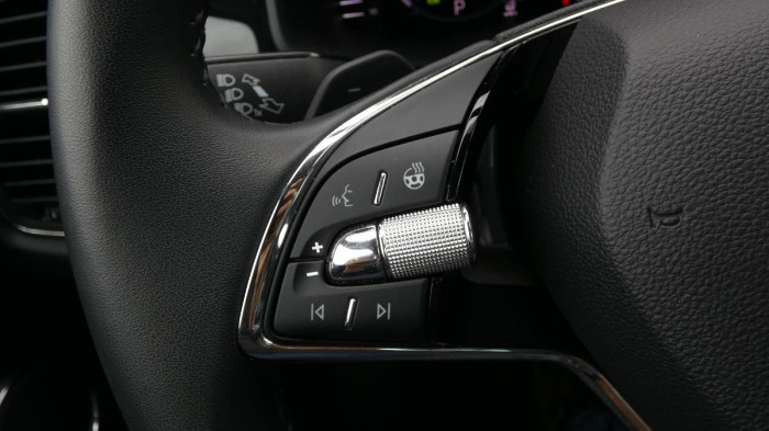 Škoda Kodiaq 2,0 TSI 140 kW L&K 4x4 DSG na operativní leasing