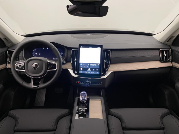 Volvo XC90 T8 AWD Plug-in BRIGHT PLUS 7m na operativní leasing