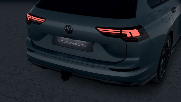 Volkswagen Golf Variant R-Line People  2,0 TSI 4MOT na operativní leasing