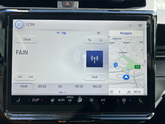 1.0EcoBoost mHEV 92kW TITANIUM na operativní leasing