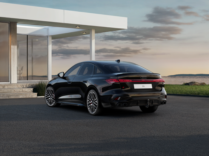Audi S5 Limuzína TFSI quattro 270 kW na operativní leasing