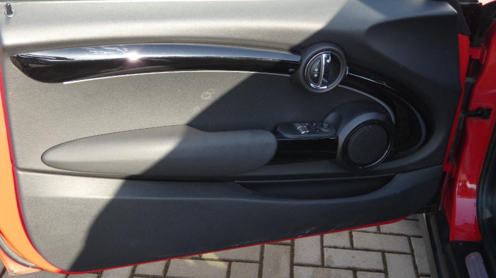 Mini Cooper S 2.0T aut. na operativní leasing