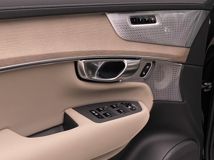 Volvo XC90 B5 AWD AUT BRIGHT PLUS 7míst na operativní leasing