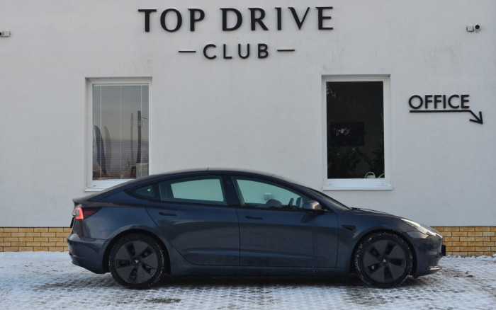 Tesla Model 3 Long Range (2021 najeto cca. 80000km) na operativní leasing