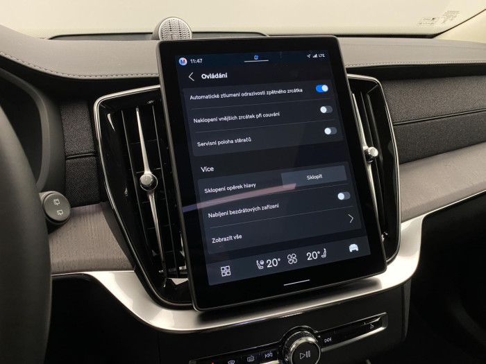 Volvo XC90 T8 AWD Plug-in DARK ULTRA na operativní leasing