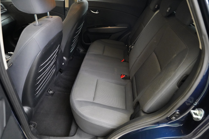 Ssang Yong Tivoli 1.5 T-GDI 120 kW Fizz na operativní leasing