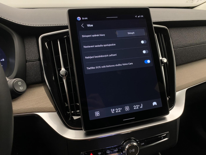 Volvo XC90 T8 AWD RECHARGE BRIGHT PLUS 7m na operativní leasing
