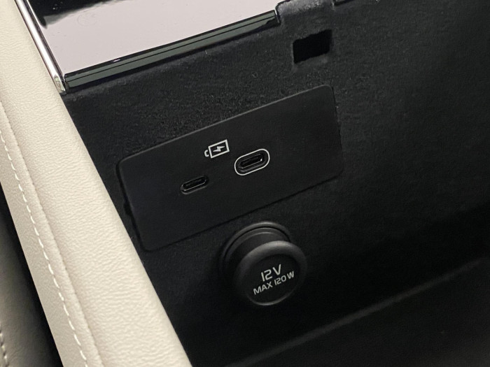 Volvo XC90 B5 AWD AUT BRIGHT PLUS 7míst na operativní leasing