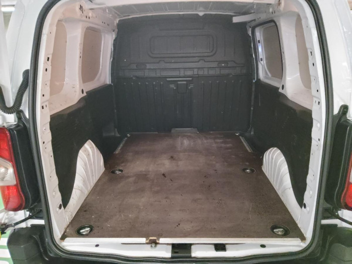 Peugeot Partner L1 1.5 BlueHDi 100k Active na operativní leasing