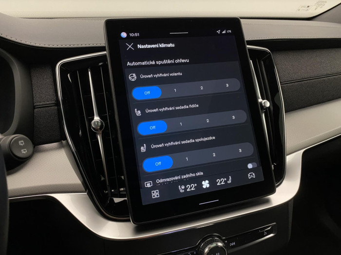 Volvo XC90 B5 AWD BLACK EDITION PLUS 7 na operativní leasing