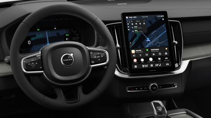 Volvo XC90 T8 AWD Plug-in DARK PLUS 7m na operativní leasing