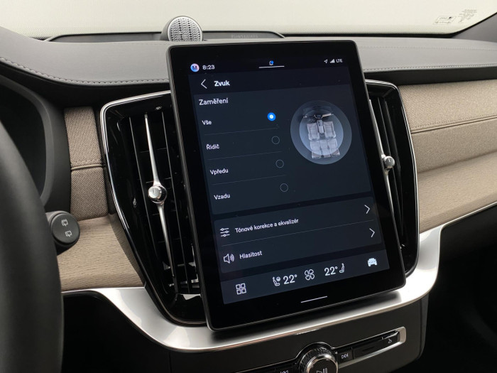 Volvo XC90 T8 AWD Plug-in BRIGHT PLUS 7m na operativní leasing