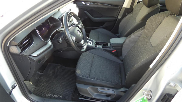 Škoda Octavia 2,0 TDI  Ambition DSG na operativní leasing