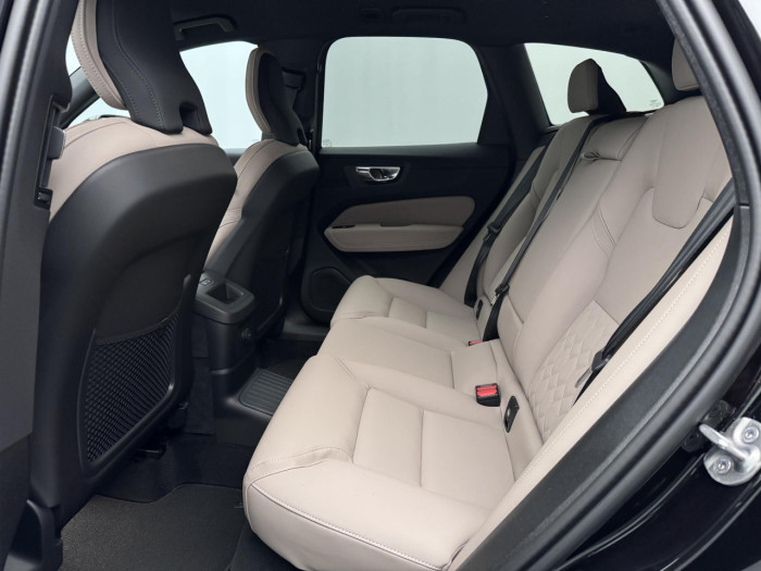 Volvo XC60 T6 AWD AUT BRIGHT PLUS na operativní leasing