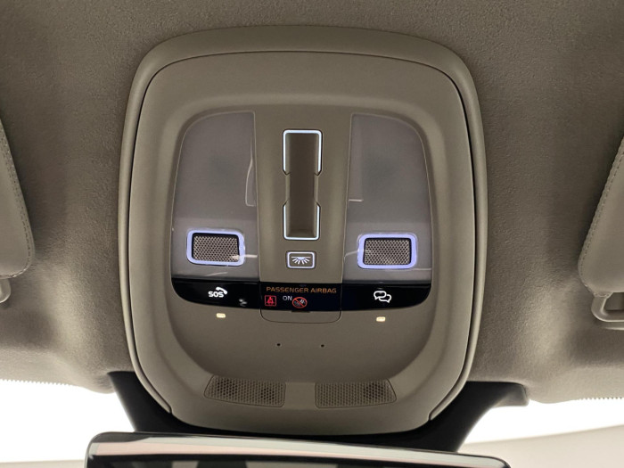 Volvo XC90 T8 AWD Plug-in DARK ULTRA na operativní leasing