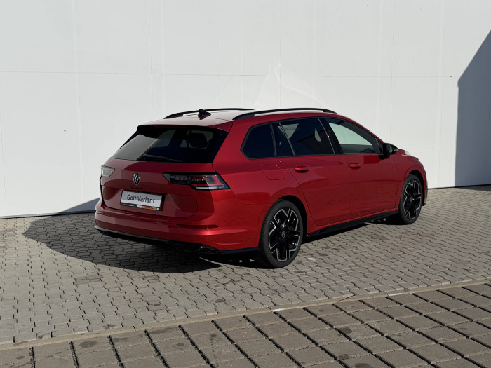 Volkswagen Golf Variant R-Line People 7DSG mHEV 1,5eTSI / 110kW na operativní leasing