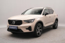 Volvo XC40 B3 AUT DARK PLUS na operativní leasing