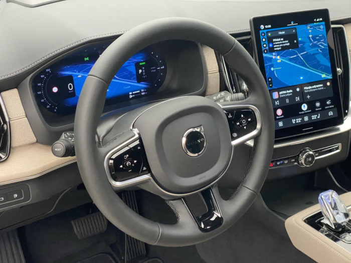 Volvo XC90 T8 AWD Plug-in BRIGHT PLUS 7m na operativní leasing