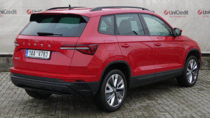 Škoda Karoq 1,5 TSI DSG Style na operativní leasing