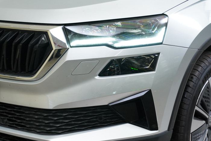 Škoda Karoq 1.5 TSI 110 kW Top Selection na operativní leasing