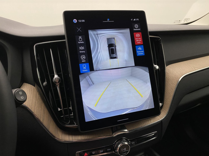 Volvo XC60 B5 AWD AUT BRIGHT PLUS na operativní leasing