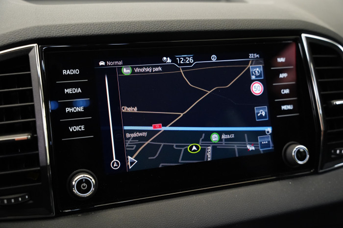 Škoda Karoq 1.5 TSI 110 kW Top Selection na operativní leasing
