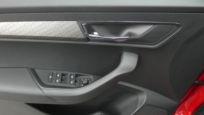 Škoda Karoq 1,5 TSI DSG Style na operativní leasing