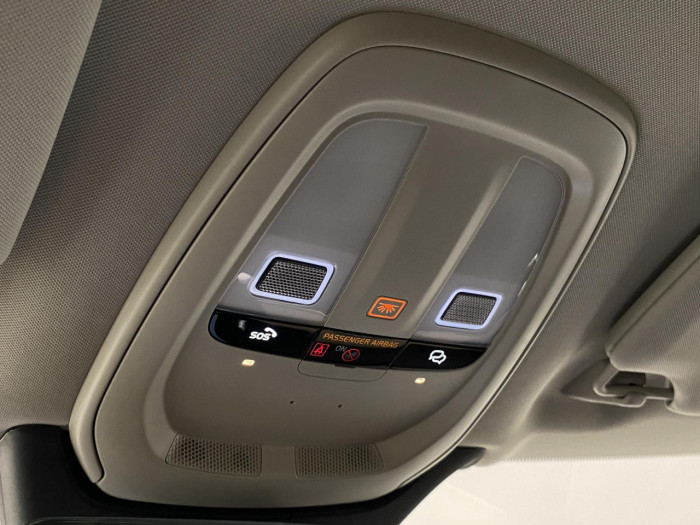 Volvo XC90 T8 AWD RECHARGE BRIGHT PLUS 7m na operativní leasing