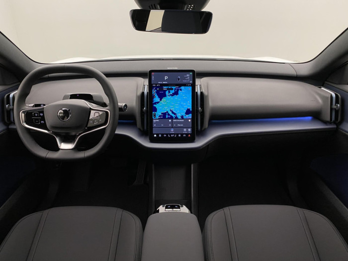 Volvo EX30 CROSS COUNTRY P5 LONG R. PLUS na operativní leasing