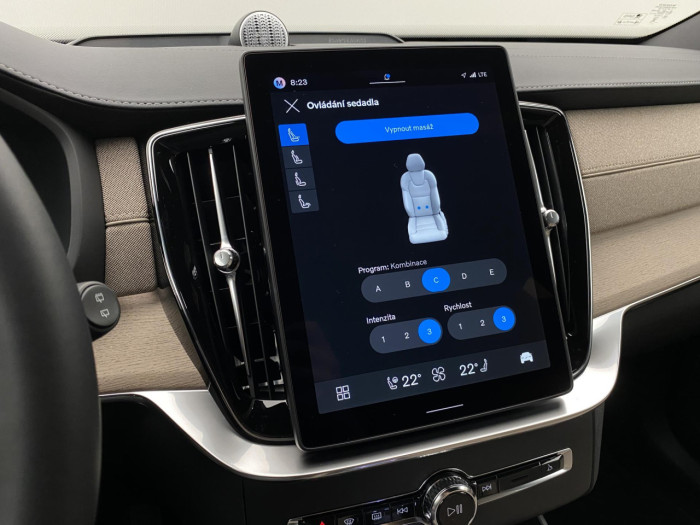 Volvo XC90 T8 AWD Plug-in BRIGHT PLUS 7m na operativní leasing