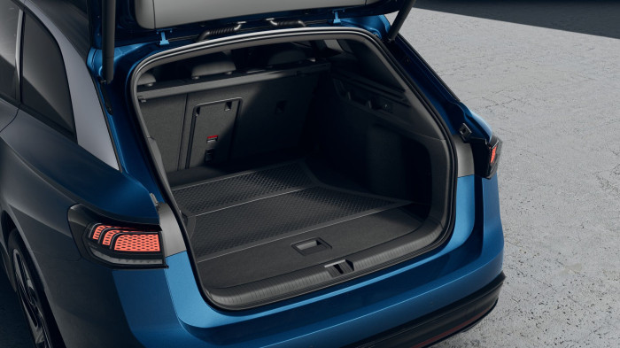 Volkswagen ID.7 Tourer Pro People 210 kW, 77 kWh na operativní leasing