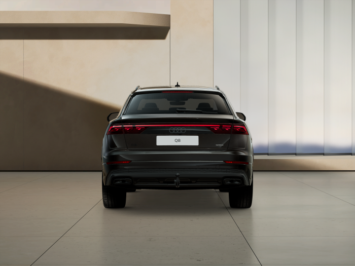Audi Q8 SUV TDI quattro 210 kW na operativní leasing