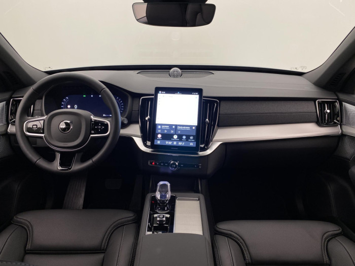 Volvo XC90 B5 AWD AUT BLACK EDITION PLUS na operativní leasing