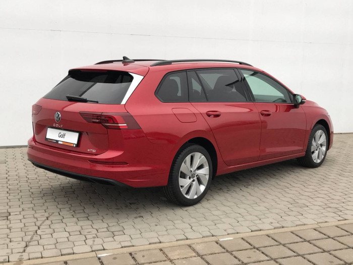 Volkswagen Golf Variant People 7DSG mHEV 1,5eTSI / 85kW na operativní leasing