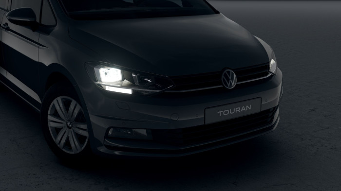 Volkswagen Touran 1,5 TSI 110 kW EVO2 6G na operativní leasing