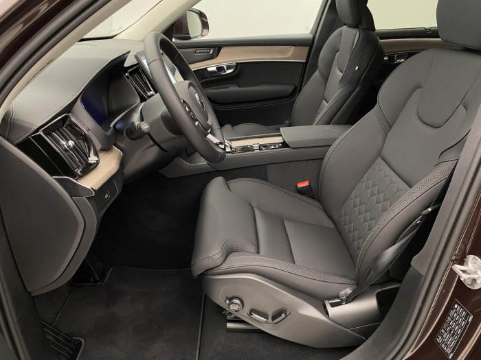 Volvo XC90 B5 AWD AUT BRIGHT PLUS 7míst na operativní leasing