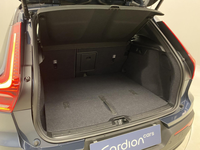 Volvo EX40 SINGLE MOTOR EXTENDED PLUS na operativní leasing